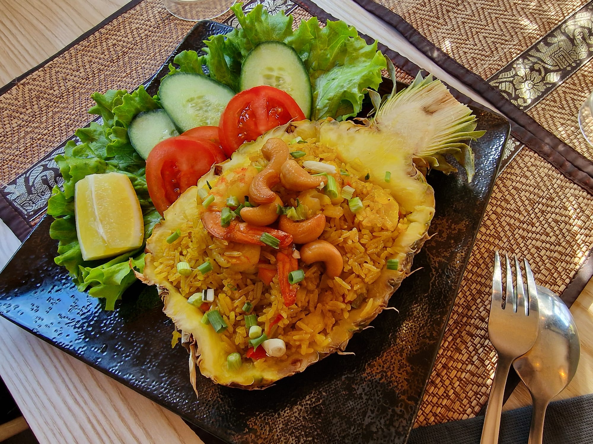 ข้าวผัดสัปปะรด Khao Phad d'Ananas et Crevettes
