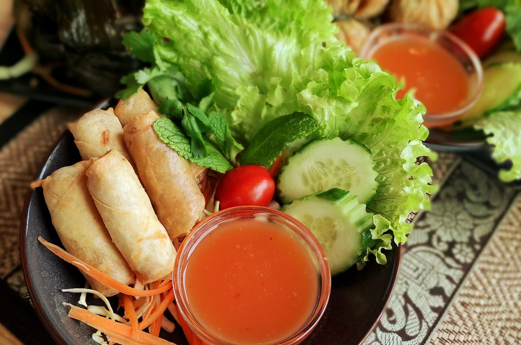 ปอเปี๊ยะผักทอด Popia aux Légumes